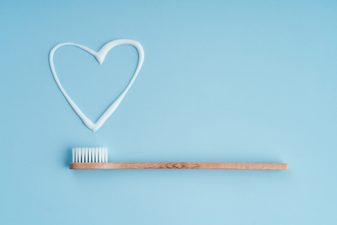 Bamboo Toothbrush with Heart Toothpaste 